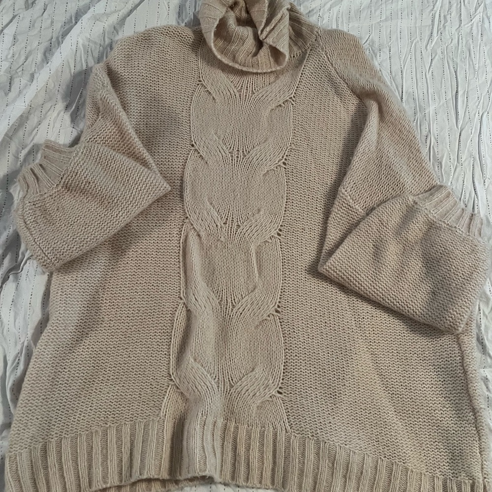 Aerie Cream Cable-Knit Turtleneck Sweater